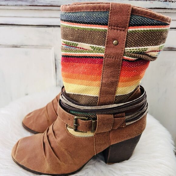 Mossimo Supply Co Southwestern Sunset Canvas Block Heel Pull on Boots - 5.5 - Picture 1 of 7